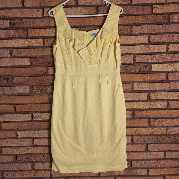 ANTONIO MELANI Dresses & Skirts - ANTONIO MELANI Size 6 Yellow Sleeveless Dress